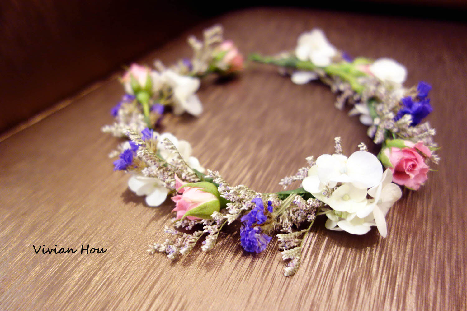 婚禮中秀氣藍粉色系的精緻感花環